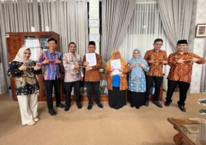 Perkuat Sinergi Sertifikasi Halal, PKLH LP2M UIN Raden Intan Lampung Jalin Kerja Sama dengan DPD AGPAII Kota Bandar Lampung